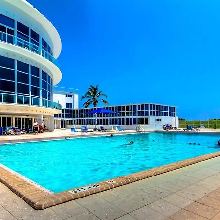 Castle 1733 Ocean View Studio With Direct Beach Access, Pool, Tennis & Free Parking Miami Beach Buitenkant foto