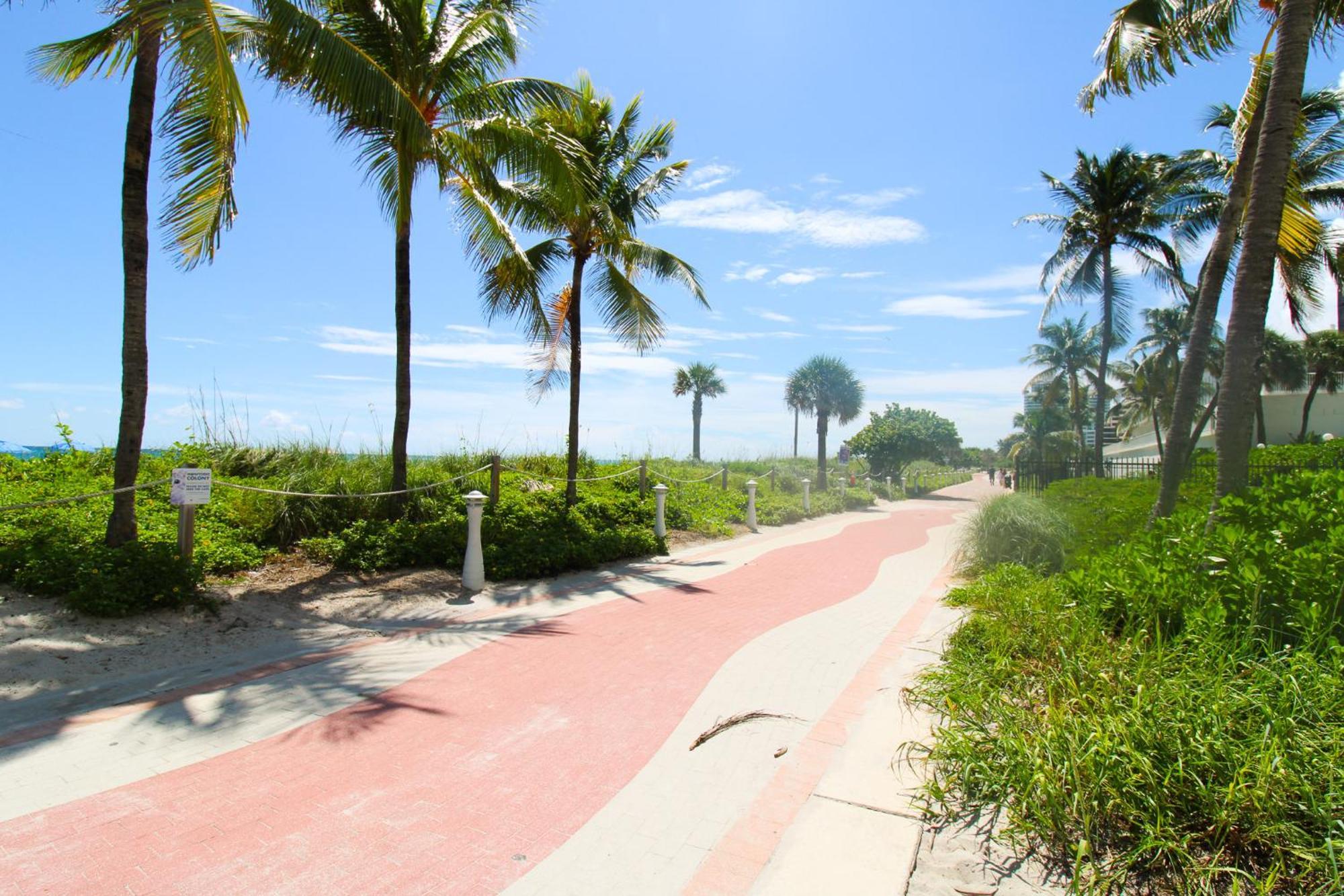 Castle 1733 Ocean View Studio With Direct Beach Access, Pool, Tennis & Free Parking Miami Beach Buitenkant foto