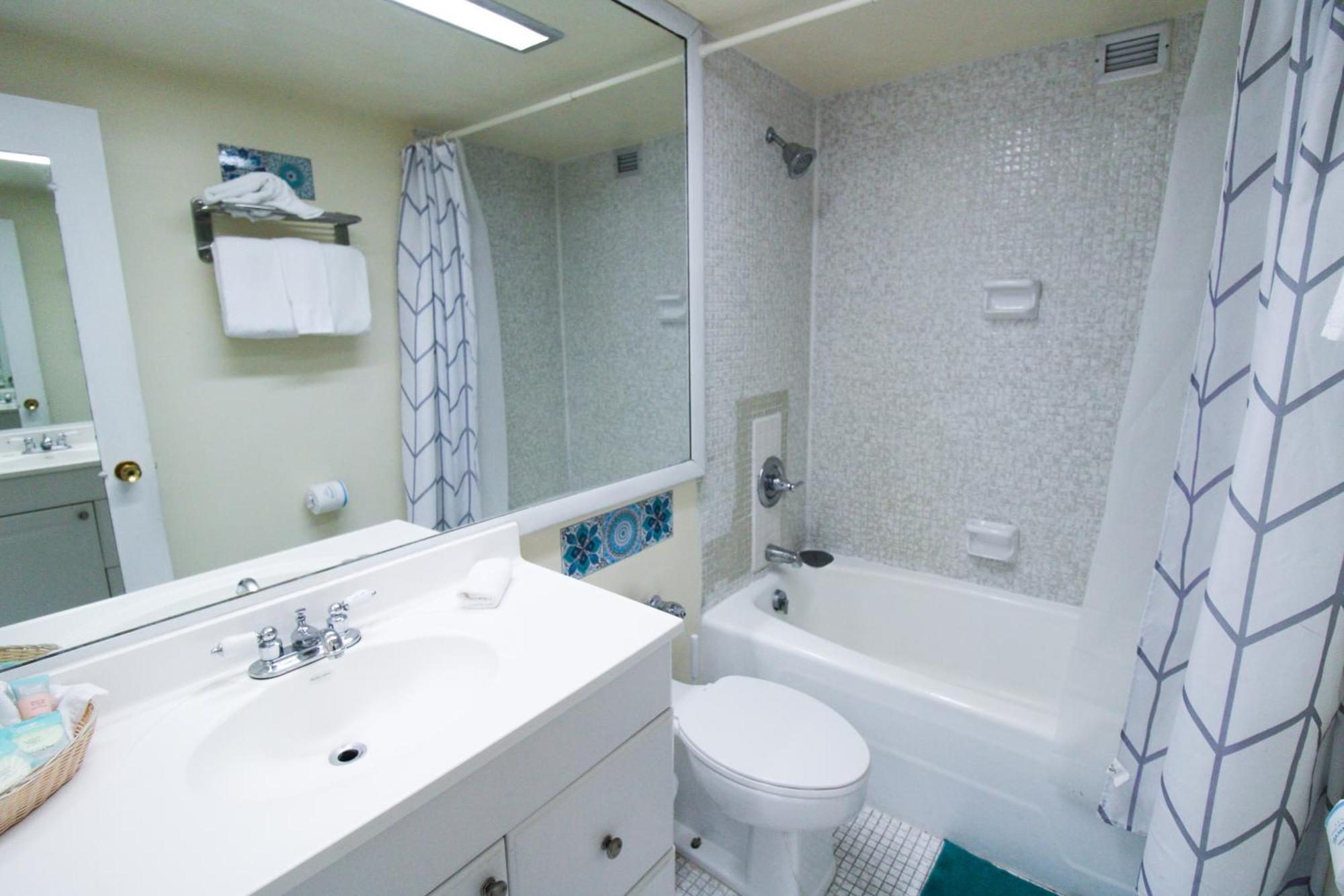Castle 1733 Ocean View Studio With Direct Beach Access, Pool, Tennis & Free Parking Miami Beach Buitenkant foto