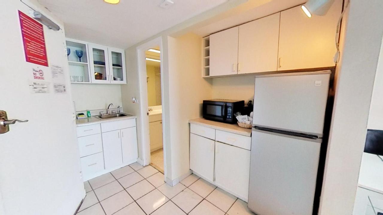 Castle 1733 Ocean View Studio With Direct Beach Access, Pool, Tennis & Free Parking Miami Beach Buitenkant foto